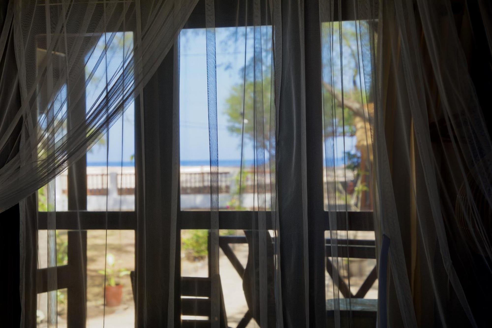 Villa Sunset Beach غيلي تراوانغان المظهر الخارجي الصورة